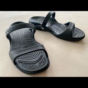 Brand New women’s sandals